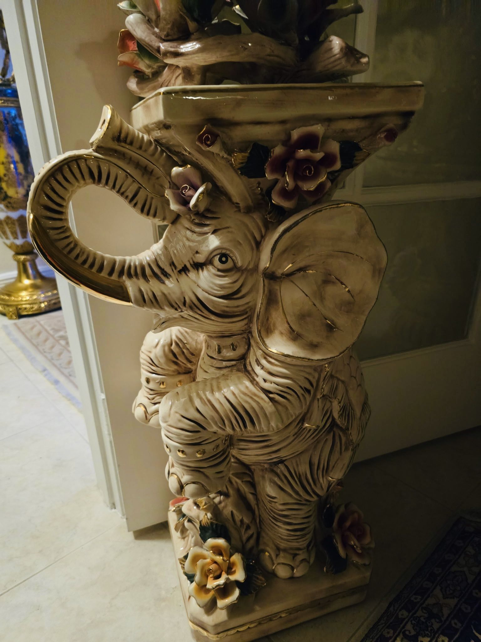 Floor Statue elephant