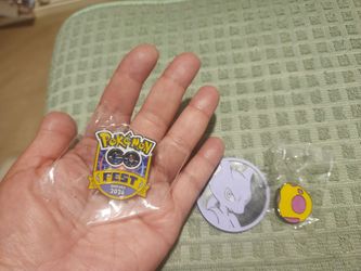 Pokemon go fest limited pins