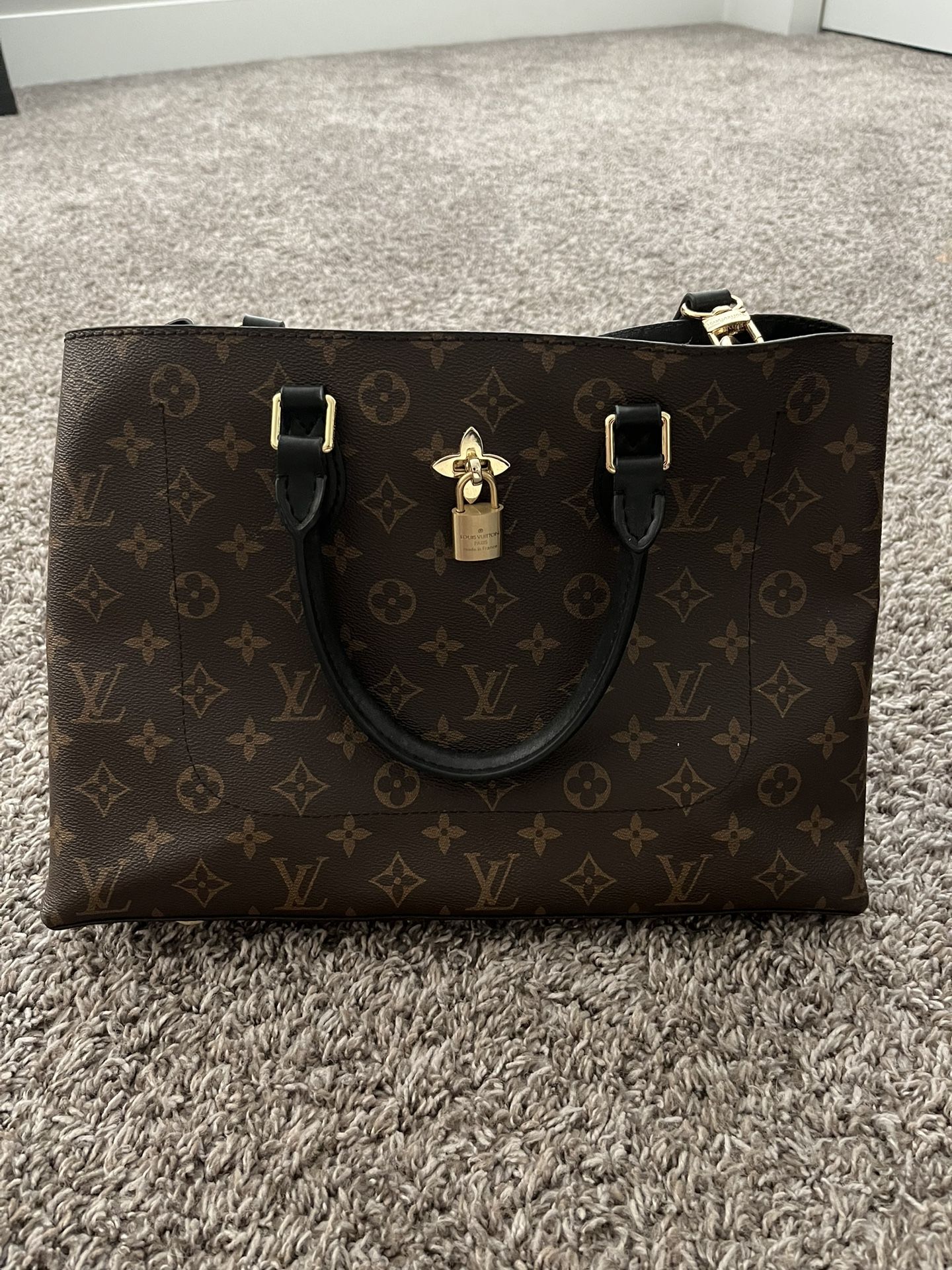 Louis Vuitton Purse