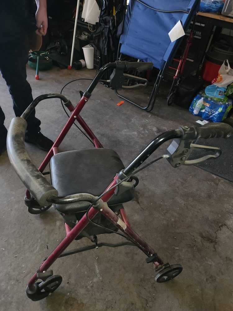 Walker With Wheels