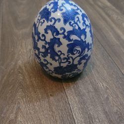 Chinese Vintage Porcelain Blue & White Egg