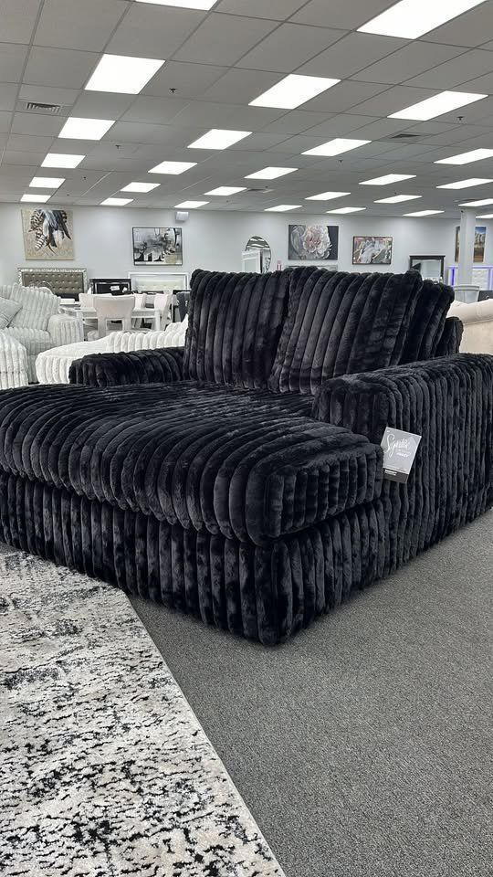 Brand New Wrapped in luxuriously soft jumbo corduroy, this oversized chaise