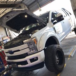 Auto glass Windshields