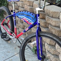 STATE CRUNCH LIMITED EDITION BIKE LIKE NEW CONDITION W/ 27.5 X 2:35 Wheels Ready To Enjoy The Ride