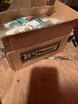  Panduit Mini-Com UICFPSE4IW Ultimate ID 4 Position C Executive Faceplate