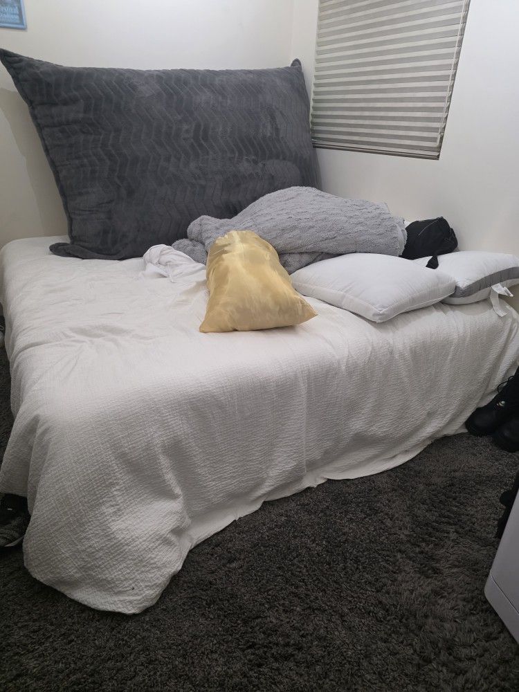 King Size Matress And Box Springs