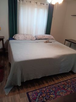 Free King Size Bed, Box Spring, frame Mpu