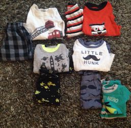 Boys Pajamas Sz 6-12 months