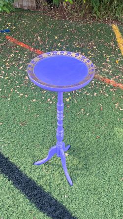 Vintage Shabby Chic wood table