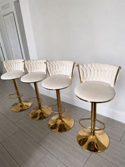 Bar stools x 4