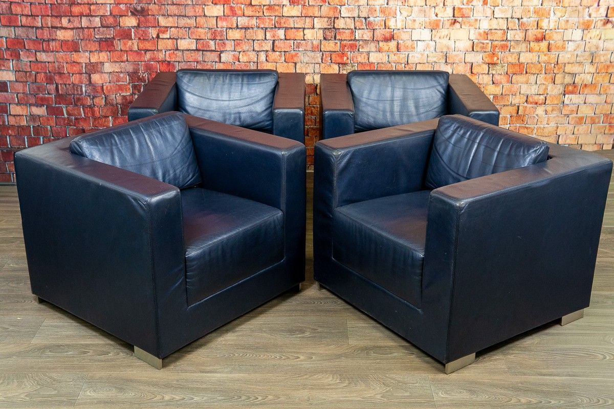 Set Of 4 Bernhardt Dark Blue Leather Club Chairs - Delivery Available 