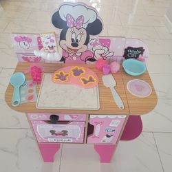 KidKraft Mini Mouse Cafe