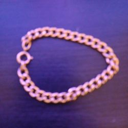 BRACELET
