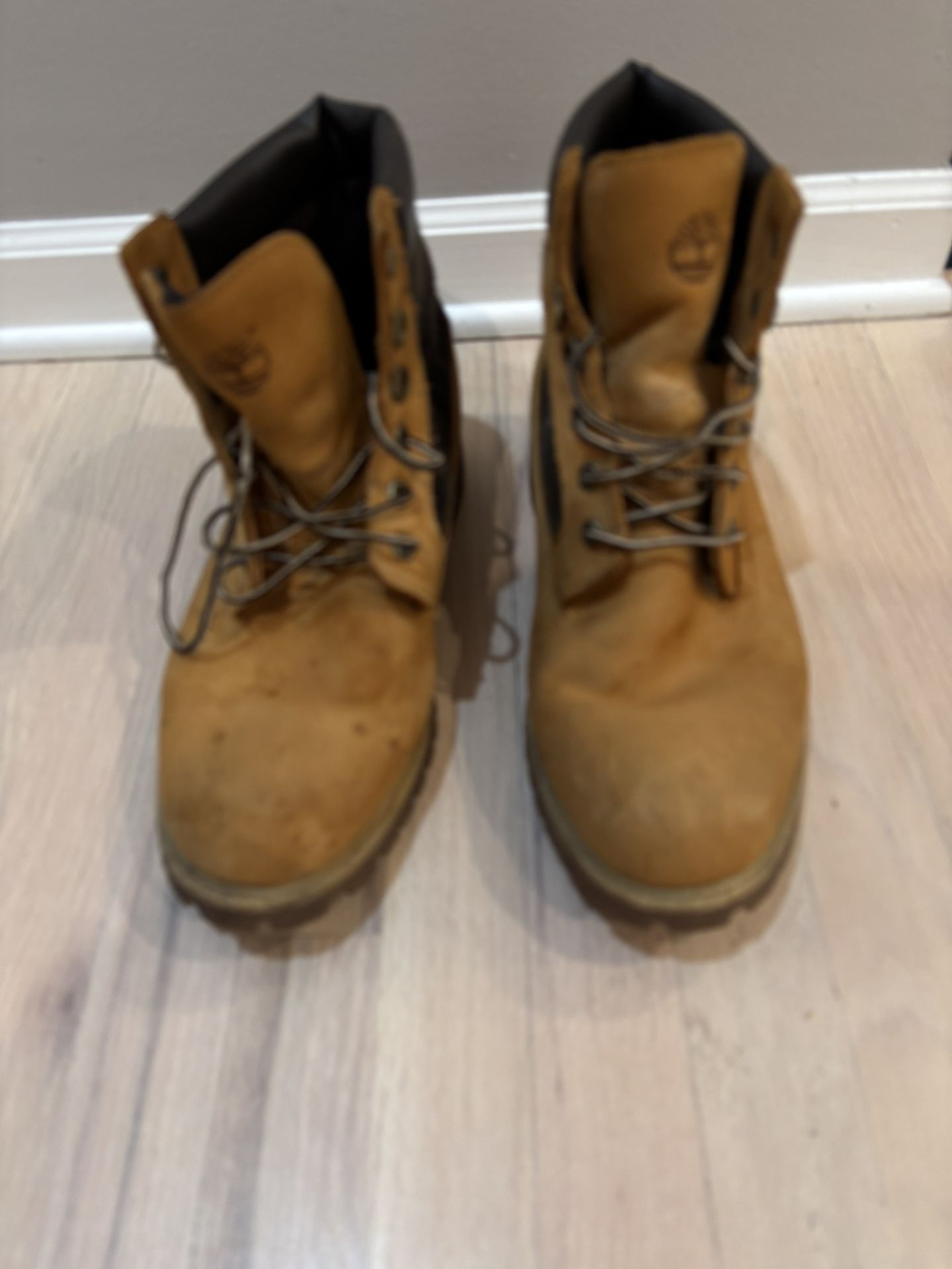 Men’s Size 12 Timberland Boots With Plaid Top