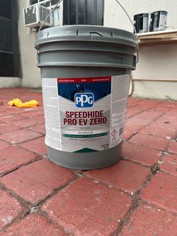 Interior Paint 5 Gallon white