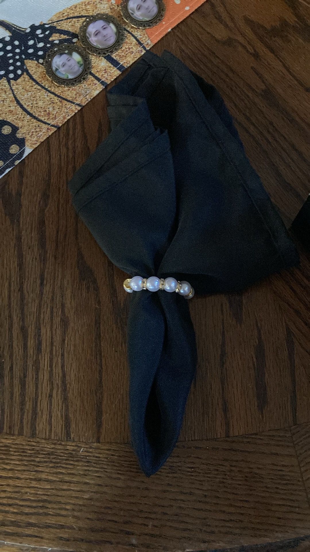 Pearl napkin Holders