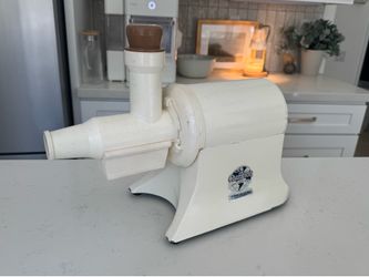 Champion Juicer