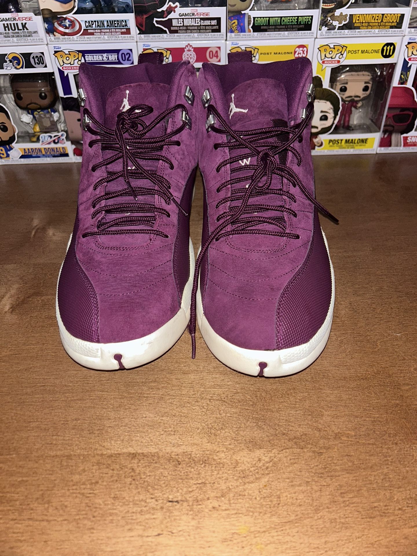 Preowned 2017 Jordan 12s bordeuax size 17