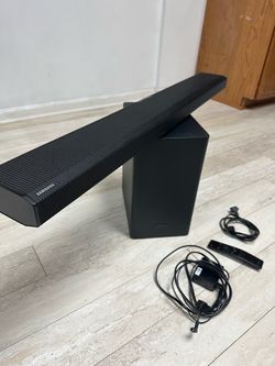 Samsung Soundbar (Model HW-Q70T)