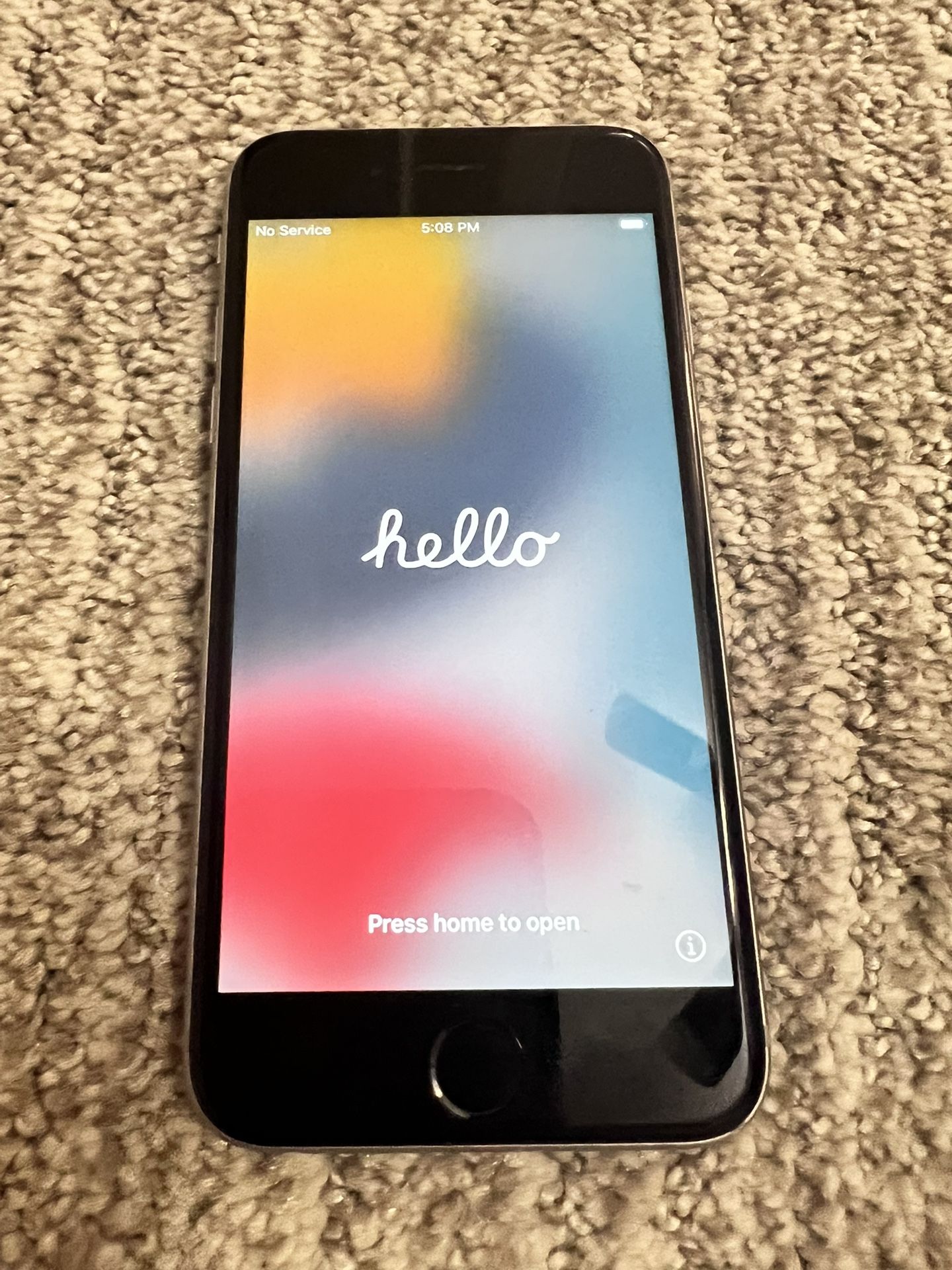 iPhone 6s 16gb Silver Unlocked - Excellent Condition