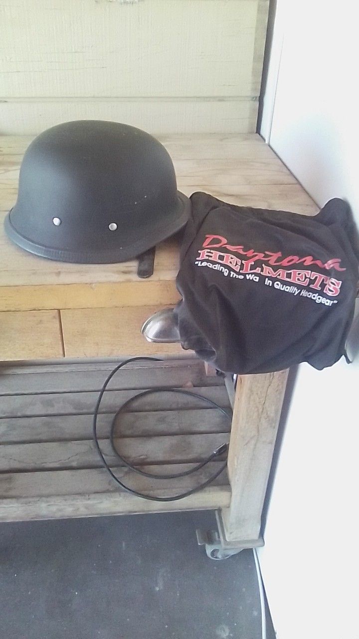 Helmet w/Carrying Bag