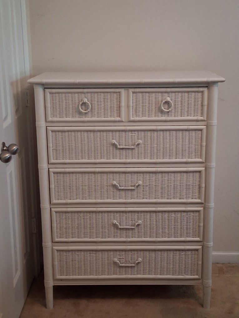 Authentic Dixie Wicker And Bamboo Chest