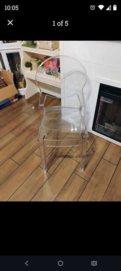 Acrylic clear chair