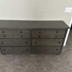 Dresser  And Chest 