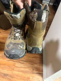 Red head boots