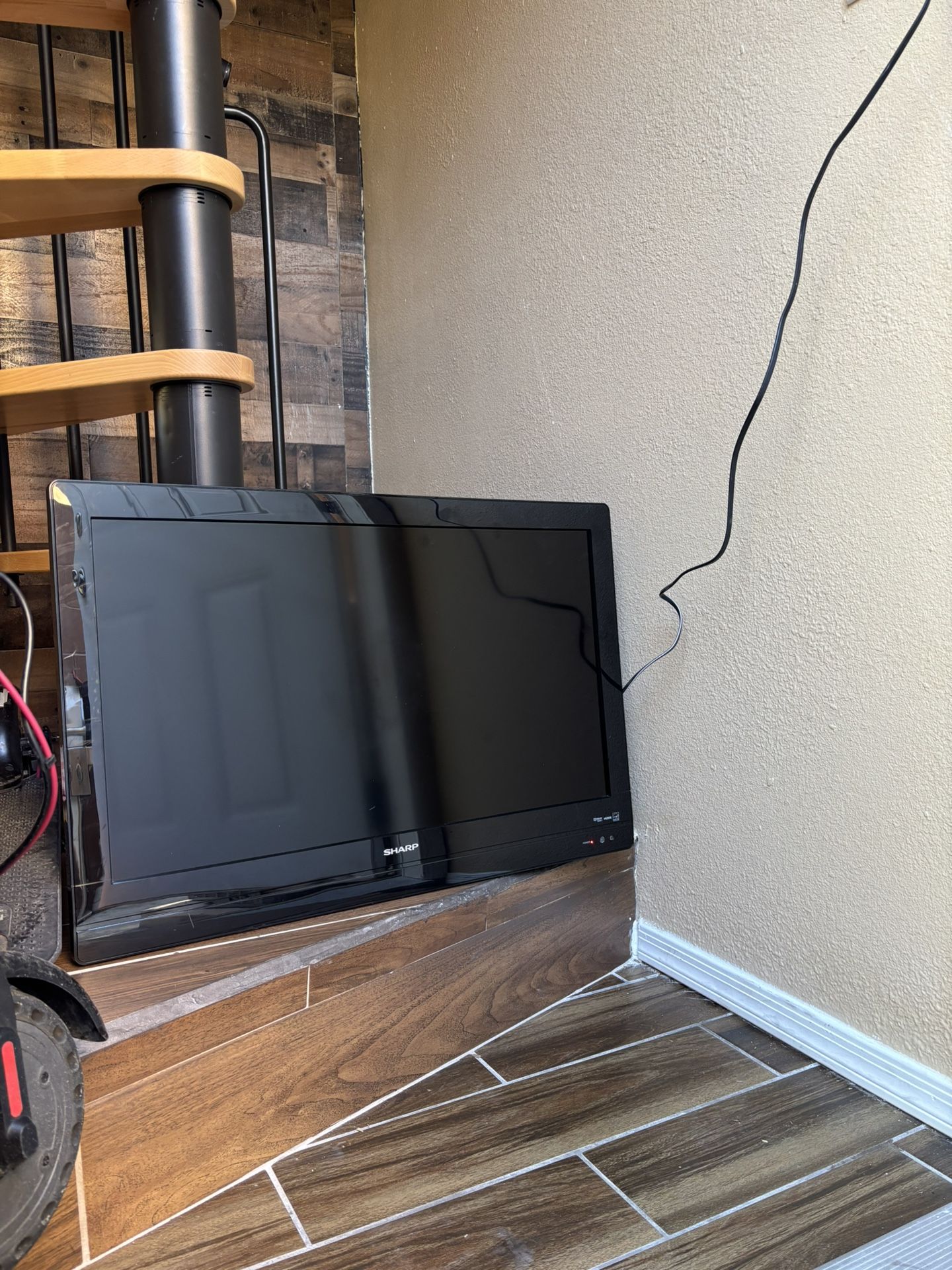 32 Inch Tv With Remote