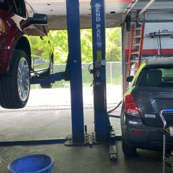 Bend pak Car Lifts Blue 