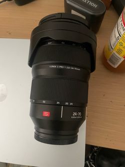 Lumix S Pro 24-70mm f/2.8 lens