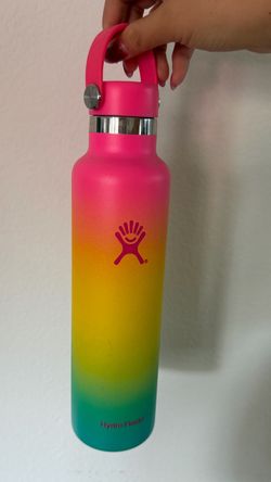 Hydroflask 24 oz water bottle