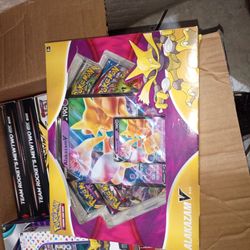 Pokemon Alakazam V Box 