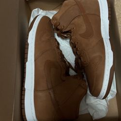 Nike High Top Dunk 