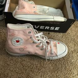 Pink Converse Size 4 
