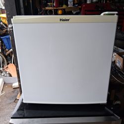 Mini Refrigerator  HAIER 