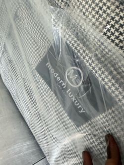 California king size bed mattress king koil modern luxury luxury firm euro top pillow signature Stearns & foster Aireloom Kluft beautyrest black Serta