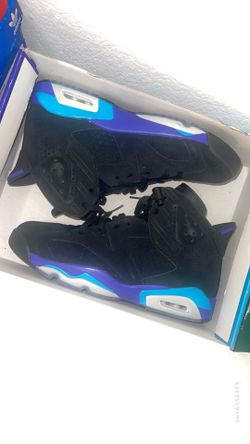 Sneaker Moving Sale.. Everything must go ASAP!!