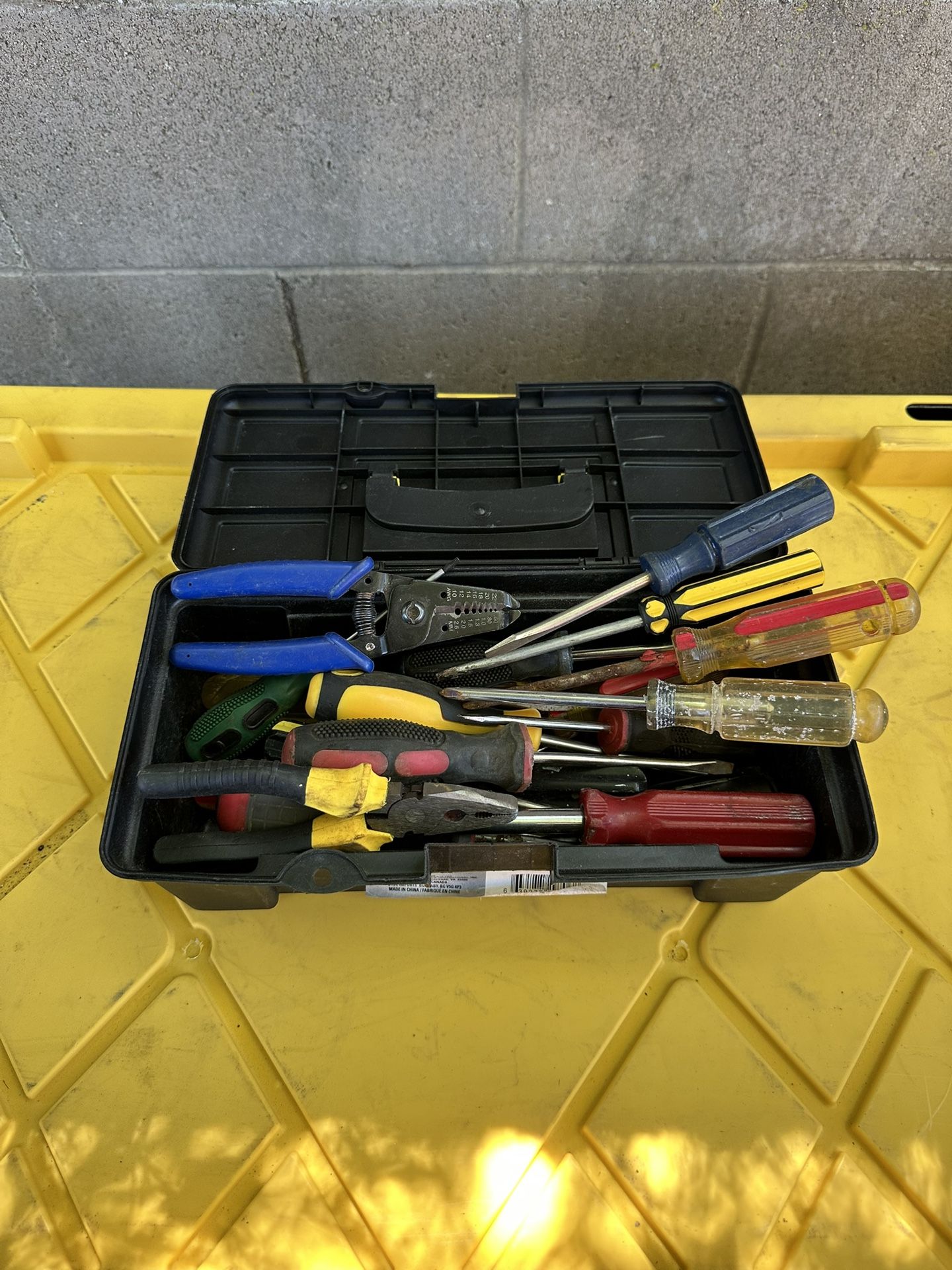 25 different screwdrivers and pliers