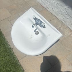 24 Inch Sink And Faucet