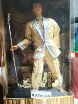 Elvers Presley Collection $550.00