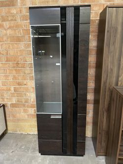 Curio cabinet