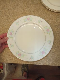 Prestige China Garden dinner plate