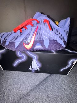 Size 6.5y ja, Morant, three