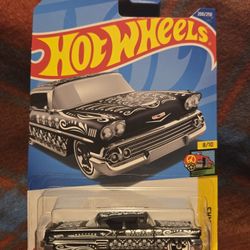 Hot Wheels Treasure Hunt