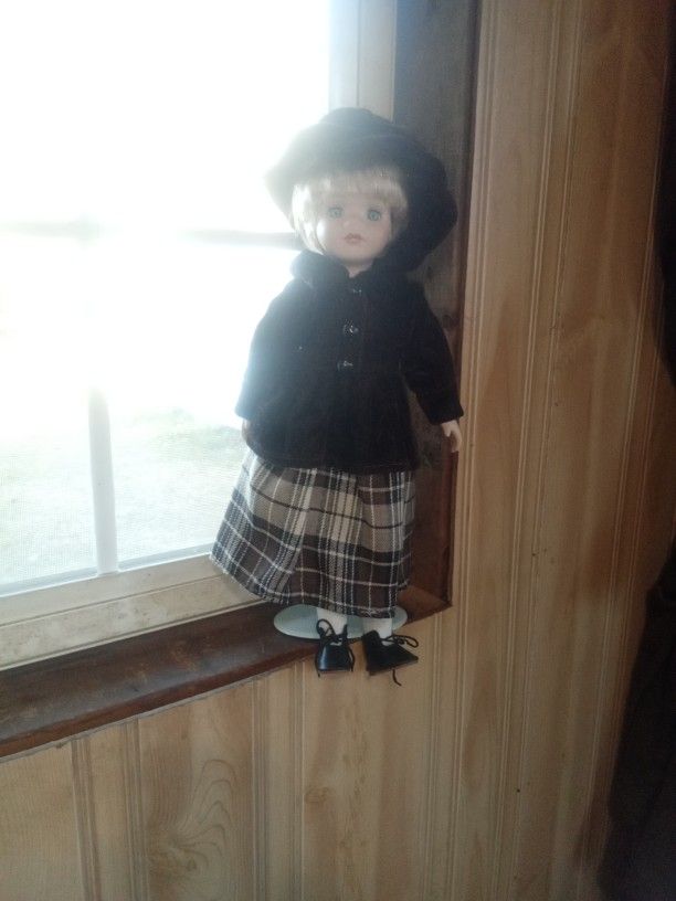 Porcelain Doll Vintage