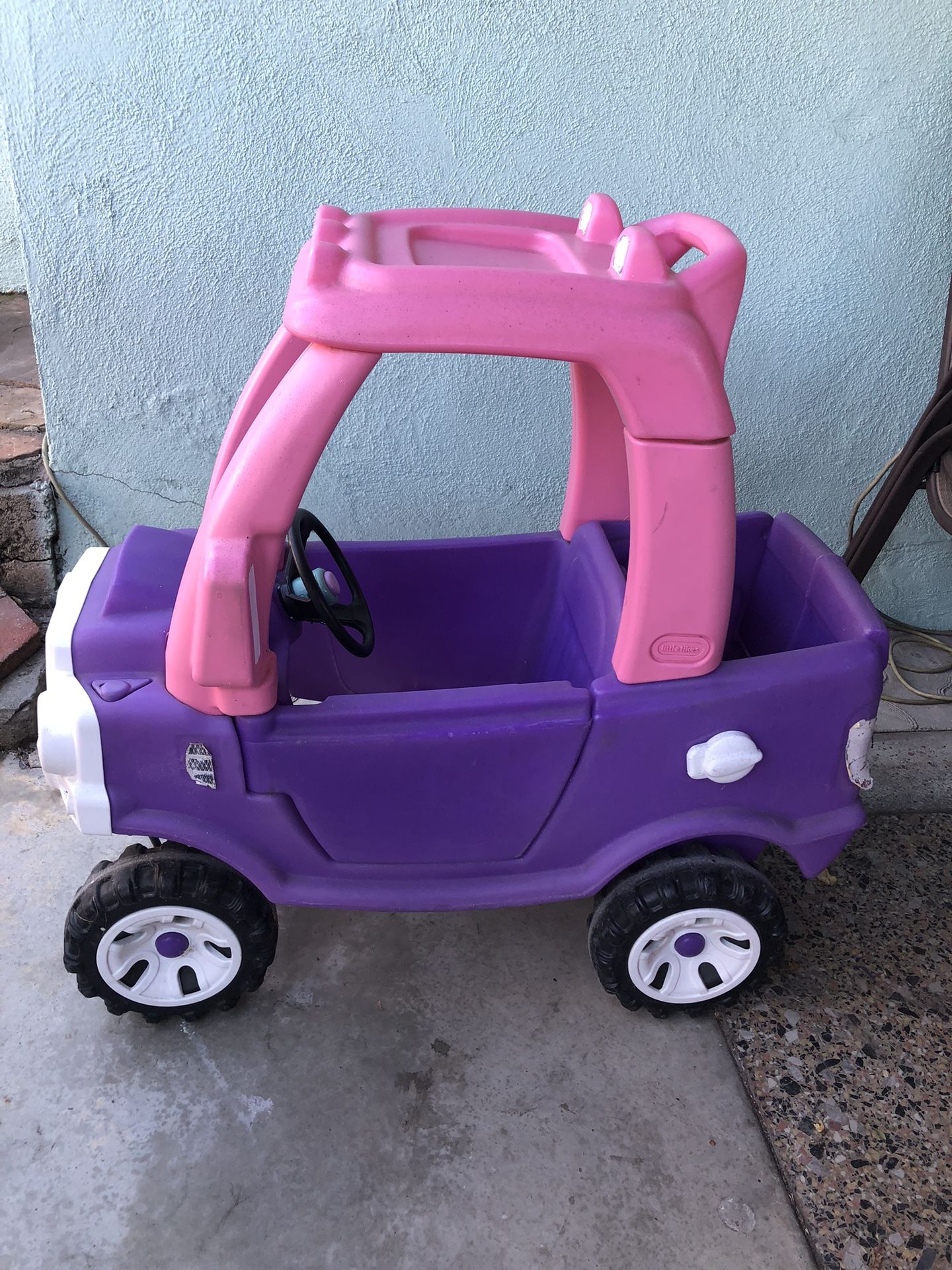 Children’s Play Car