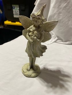 Stone Fairy Garden Figurine with Flower