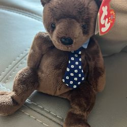 BEANIE BABY “HERO” 